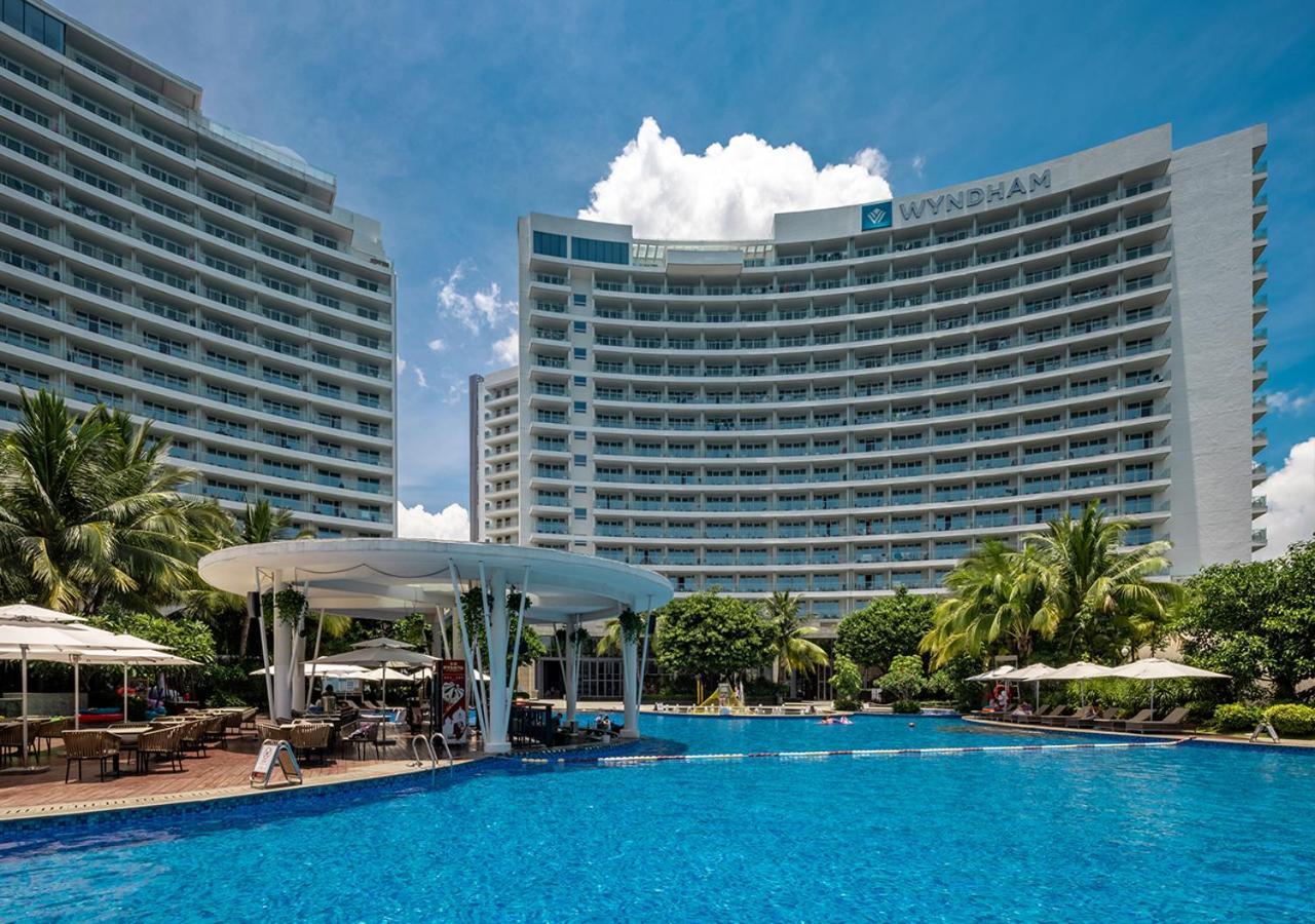 Wyndham Bay Hotel